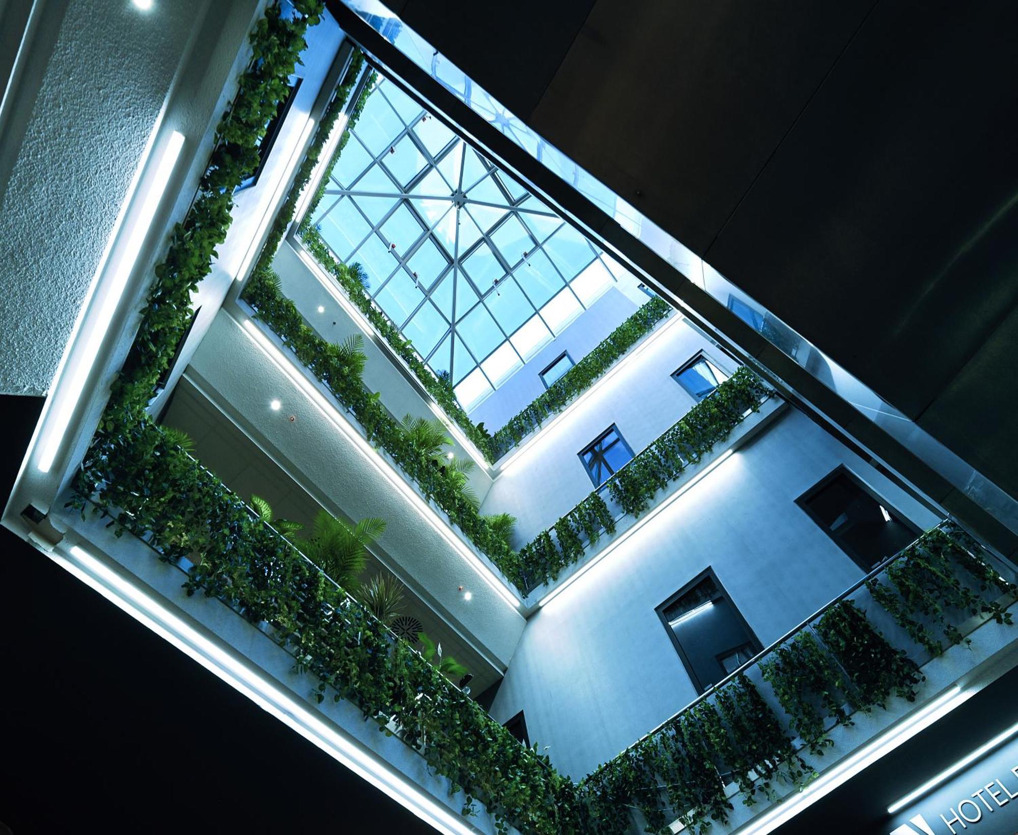 Fashion City Hotel Superior Budapest Ngoại thất bức ảnh
