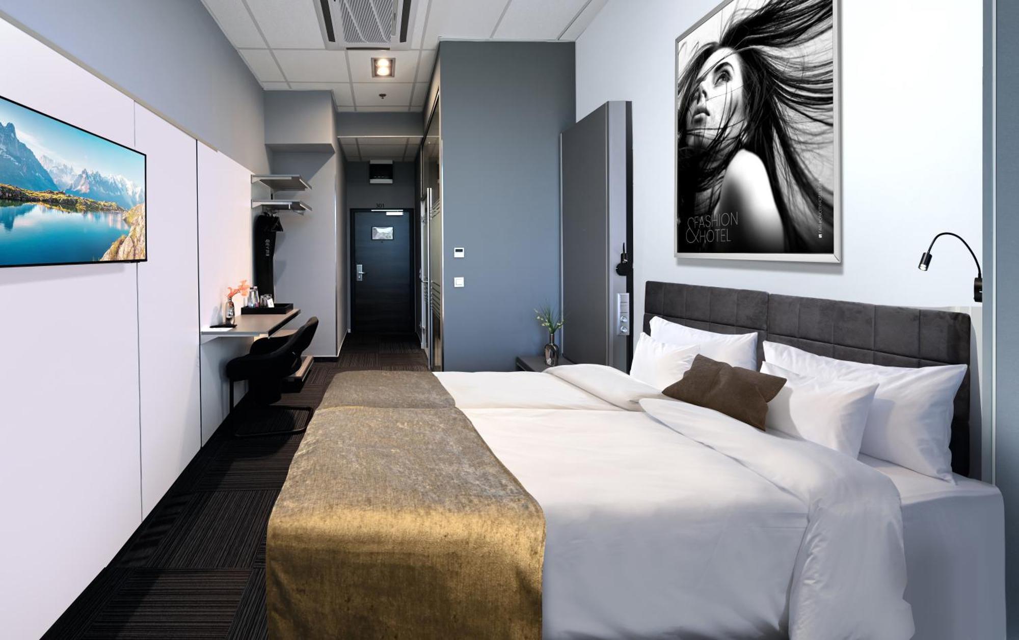 Fashion City Hotel Superior Budapest Ngoại thất bức ảnh