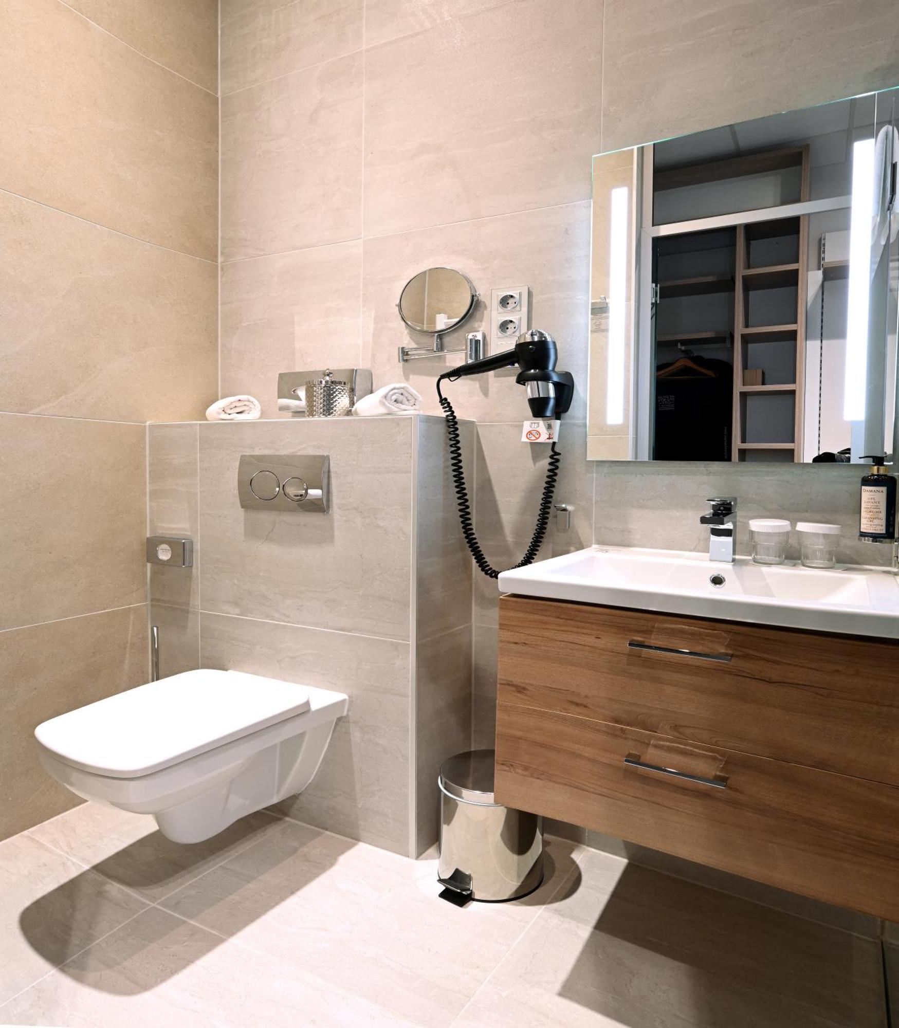 Fashion City Hotel Superior Budapest Ngoại thất bức ảnh