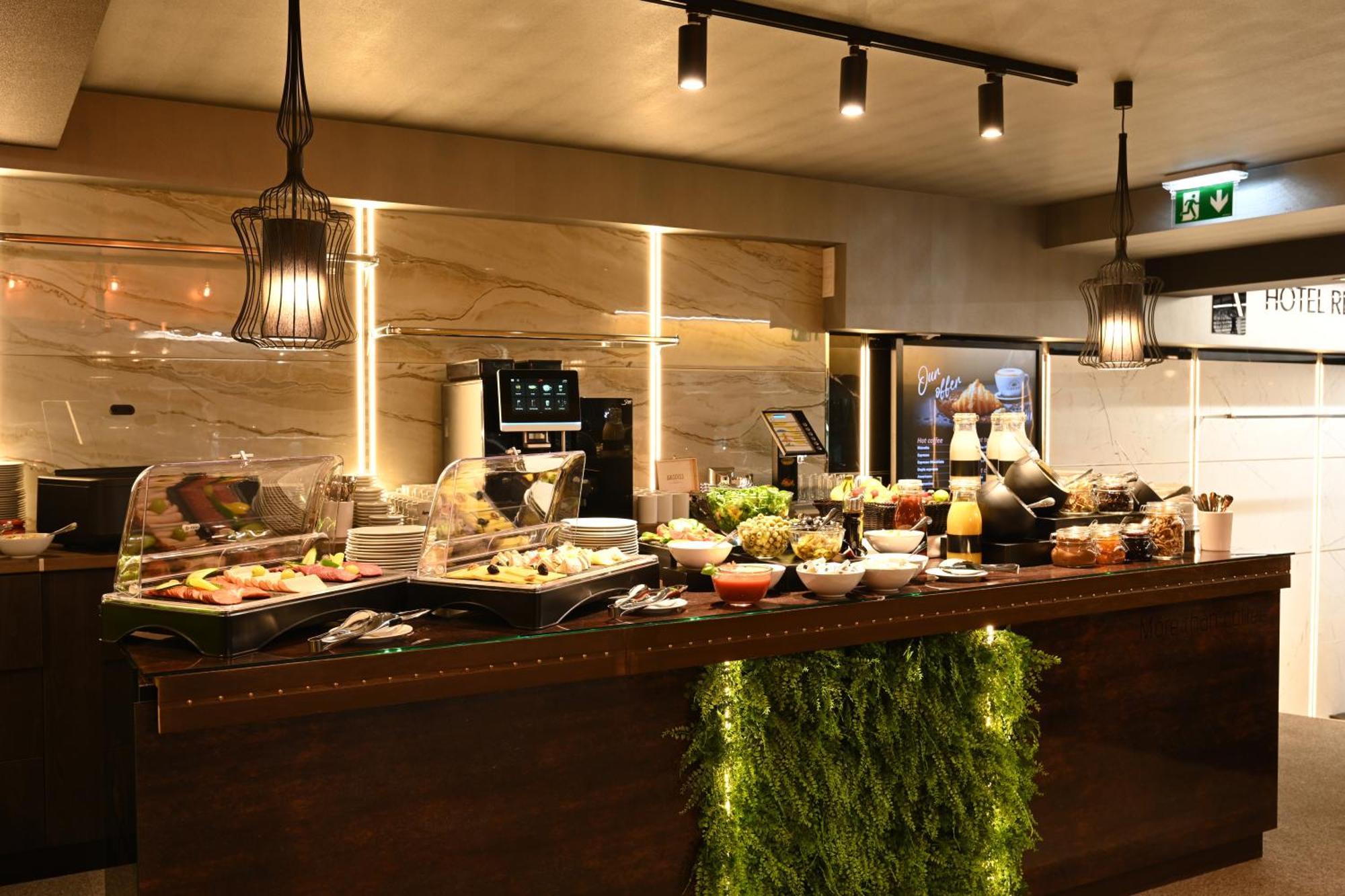 Fashion City Hotel Superior Budapest Ngoại thất bức ảnh