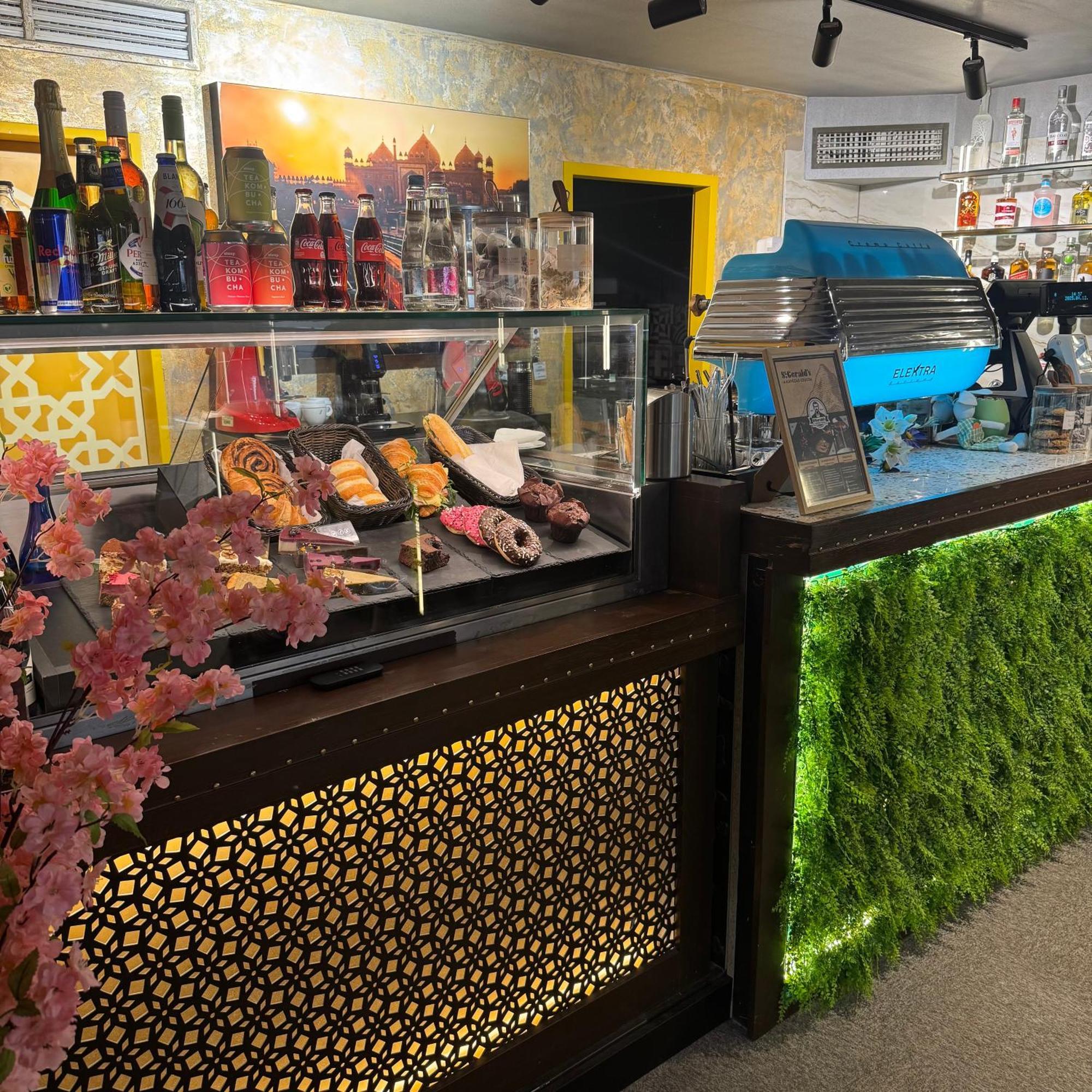 Fashion City Hotel Superior Budapest Ngoại thất bức ảnh